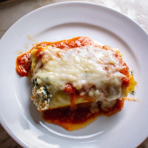 Chicken and Spinach Lasagna Rolls